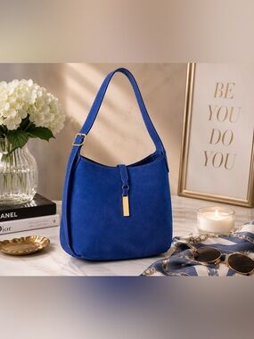 NWOT. 💙 Blue Suede & Leather-Look Shoulder Bag | Gold Hardware  Boutique Chic